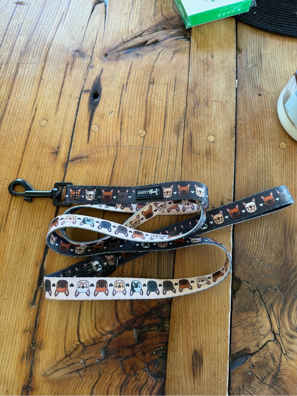 SassyWoof Dog-Print Leash - Black and Pink